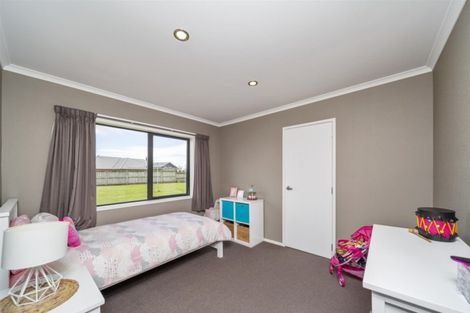 Photo of property in 15 Larlin Drive, Hawera, 4675