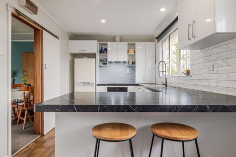 Photo of property in 24a Lethbridge Street, Feilding, 4702