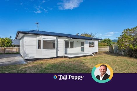 Photo of property in 4 Ross Grove, Paraparaumu, 5032