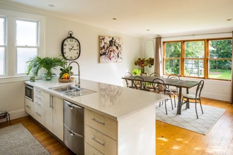 Photo of property in 77 Richmond Street, Petone, Lower Hutt, 5012