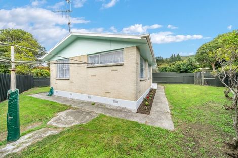 Photo of property in 309b Wellington Road, Wainuiomata, Lower Hutt, 5014