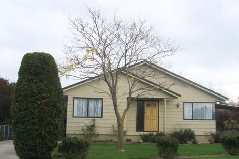 Photo of property in 23 Dalfield Place, Highbury, Palmerston North, 4412