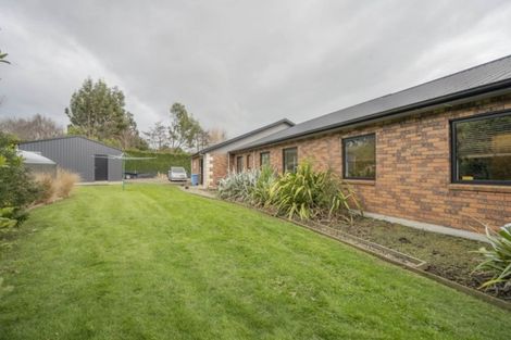 Photo of property in 61 Dunns Road, Otatara, Invercargill, 9879