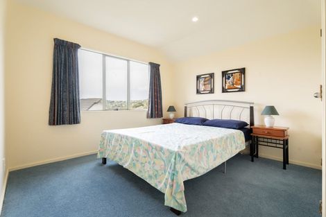Photo of property in 6 Gresford Place, Churton Park, Wellington, 6037
