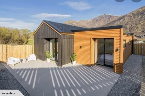 Photo of property in 9 Huxley Place, Lake Hayes, Queenstown, 9304