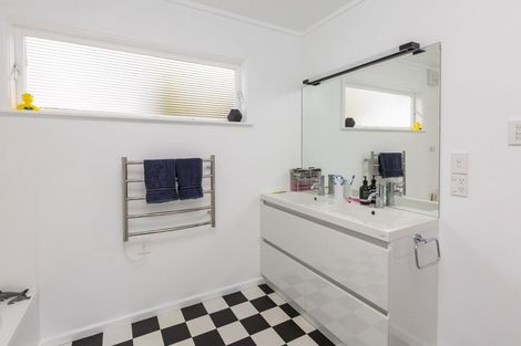 Photo of property in 55 Sunbrae Drive, Silverstream, Upper Hutt, 5019