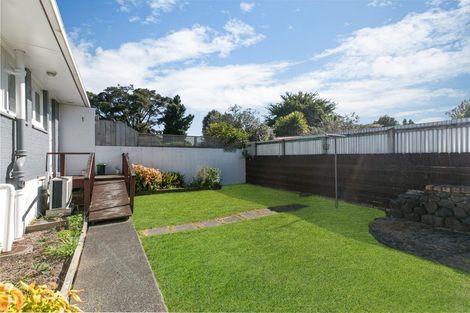 Photo of property in 2/366 Great South Road, Opaheke, Papakura, 2113