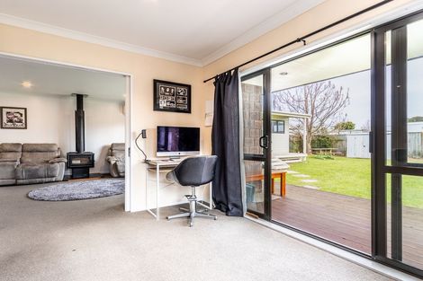 Photo of property in 4 Belle Maison Court, Levin, 5510