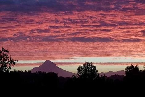 Photo of property in 92 Hickman Road, Onaero, Urenui, 4375