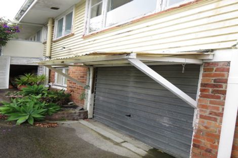 Photo of property in 1/3 Aorangi Place, Birkenhead, Auckland, 0626