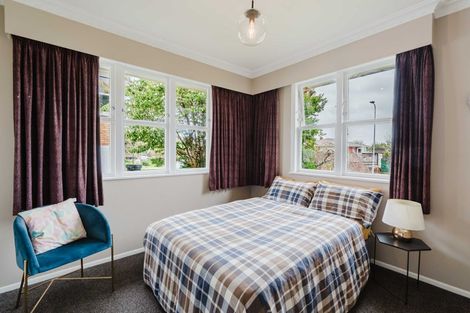 Photo of property in 16 Kensington Place, Fairfield, Hamilton, 3214