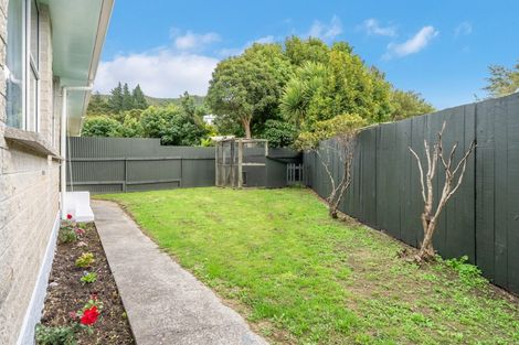 Photo of property in 309b Wellington Road, Wainuiomata, Lower Hutt, 5014