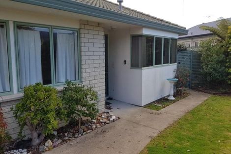 Photo of property in 12 Taupo Avenue, Mount Maunganui, 3116