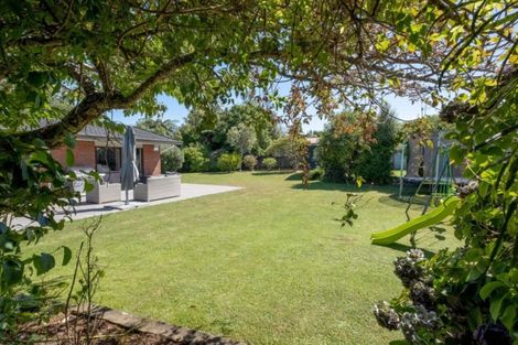 Photo of property in 27 Margaret Street, Stratford, 4332