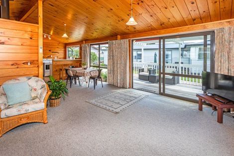 Photo of property in 11 Kauri Place, Tairua, 3508