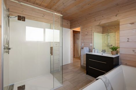 Photo of property in 7 Yardley Street, Avonhead, Christchurch, 8042