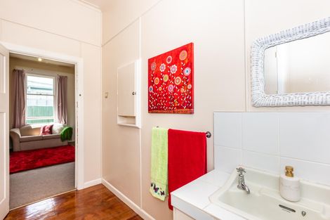 Photo of property in 13 Queens Road, Elgin, Gisborne, 4010