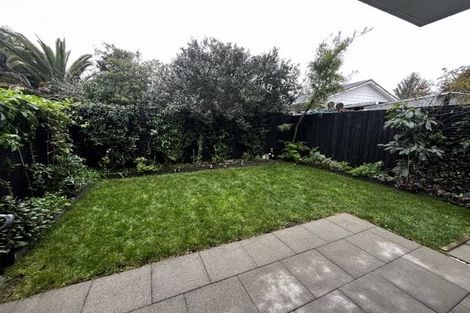 Photo of property in 6/4 Harry Ward Place, Henderson, Auckland, 0610