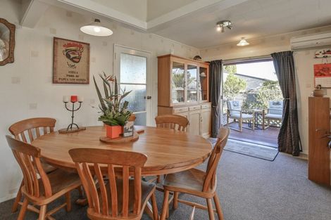 Photo of property in 1107 Heretaunga Street East, Parkvale, Hastings, 4122