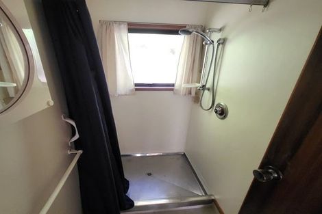 Photo of property in 7 Francis Bell Grove, Lowry Bay, Lower Hutt, 5013