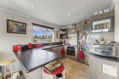 Photo of property in 4 Leven Street, South Hill, Oamaru, 9400