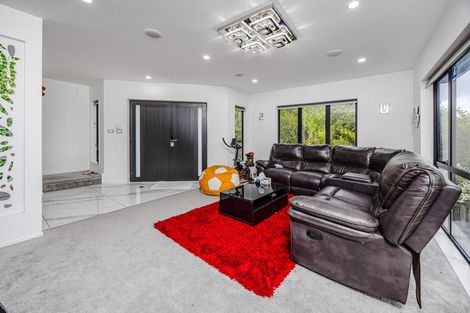 Photo of property in 276a Sturges Road, Henderson, Auckland, 0612