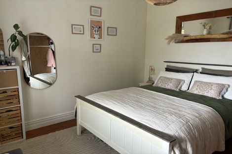 Photo of property in 1/9 Rutland Road, Stanley Point, Auckland, 0624