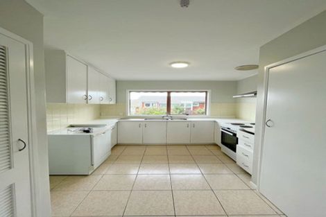 Photo of property in 3/8 Hart Road, Hauraki, Auckland, 0622