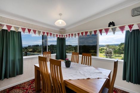 Photo of property in 14 Ngapapa Street, Urenui, 4375