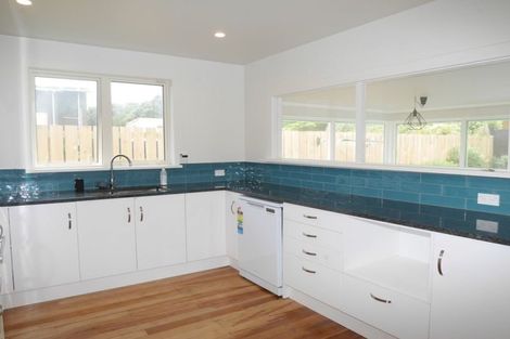 Photo of property in 1 Toru Road, Paraparaumu Beach, Paraparaumu, 5032