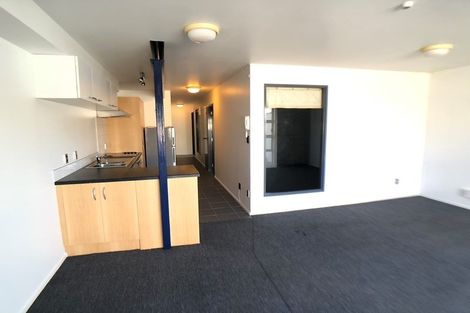 Photo of property in 5/2 Atarangi Road, Greenlane, Auckland, 1051