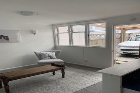 Photo of property in 22 West End Road, Herne Bay, Auckland, 1022