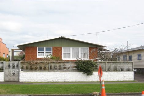 Photo of property in 10 Vogel Street, Fitzroy, New Plymouth, 4312