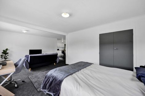 Photo of property in 35 Collins Street, Hawera, 4610