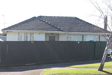 Photo of property in 2/21 Russell Road, Manurewa, Auckland, 2102