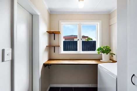 Photo of property in 15 Puketapu Road, Taradale, Napier, 4112