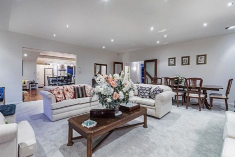 Photo of property in 13 Oakway Drive, Schnapper Rock, Auckland, 0632