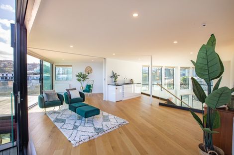 Photo of property in 10 Satchell Way, Kaiwharawhara, Wellington, 6035