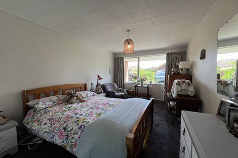 Photo of property in 2/17 Karen Lane, Beckenham, Christchurch, 8023