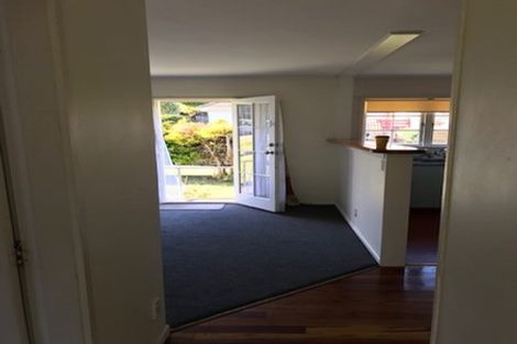 Photo of property in 1a Thurleigh Grove, Karori, Wellington, 6012