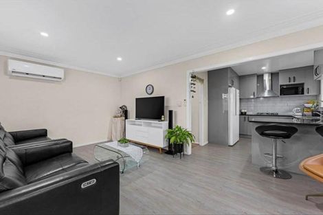 Photo of property in 1/87 Carruth Road, Papatoetoe, Auckland, 2025