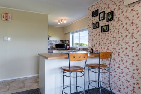 Photo of property in 14 Wattle Grove, Maungaraki, Lower Hutt, 5010