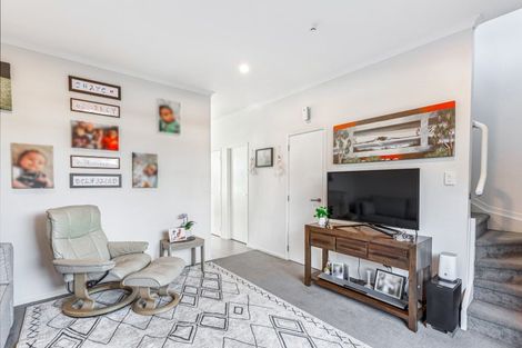 Photo of property in 5 Pukewhero Rise, Westgate, Auckland, 0614