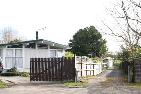Photo of property in 16 Cramond Drive, Mangere East, Auckland, 2024