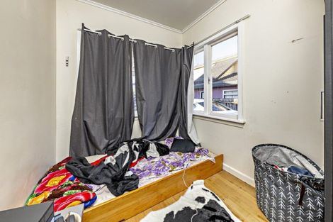 Photo of property in 16 Freyberg Avenue, Papatoetoe, Auckland, 2104