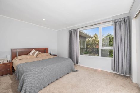 Photo of property in 2/4 Rangitoto Terrace, Milford, Auckland, 0620