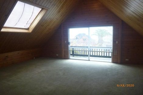 Photo of property in 93 Wiseley Road, West Harbour, Auckland, 0618