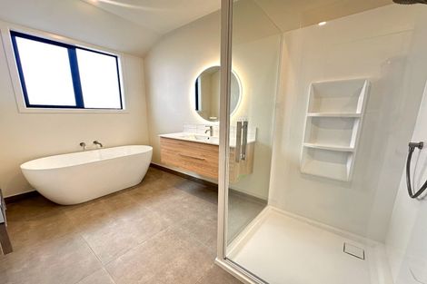 Photo of property in 42 Deans Drive, Wanaka, 9382