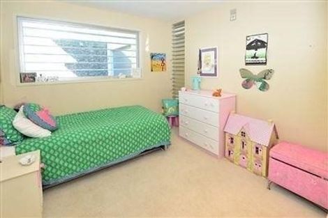 Photo of property in 42a Tindalls Bay Road, Tindalls Beach, Whangaparaoa, 0930