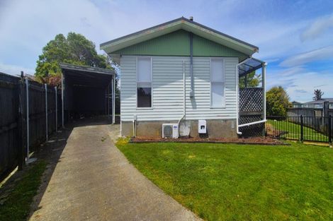 Photo of property in 50 Aniseed Grove, Timberlea, Upper Hutt, 5018